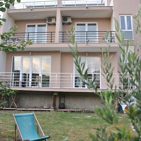 Haamel Apartment Улцин Екстериор снимка
