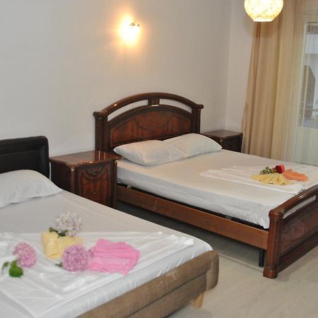 Haamel Apartment Улцин Екстериор снимка