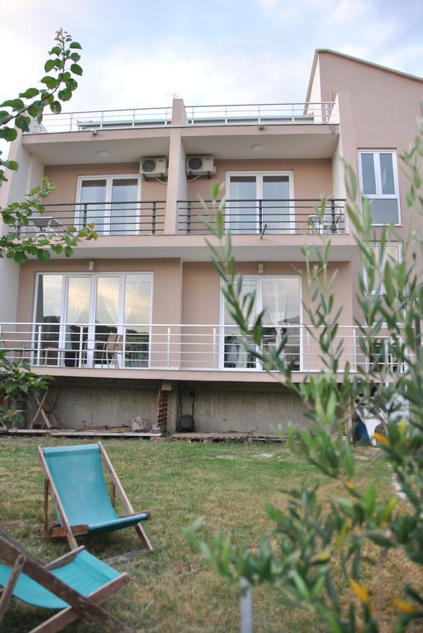 Haamel Apartment Улцин Екстериор снимка