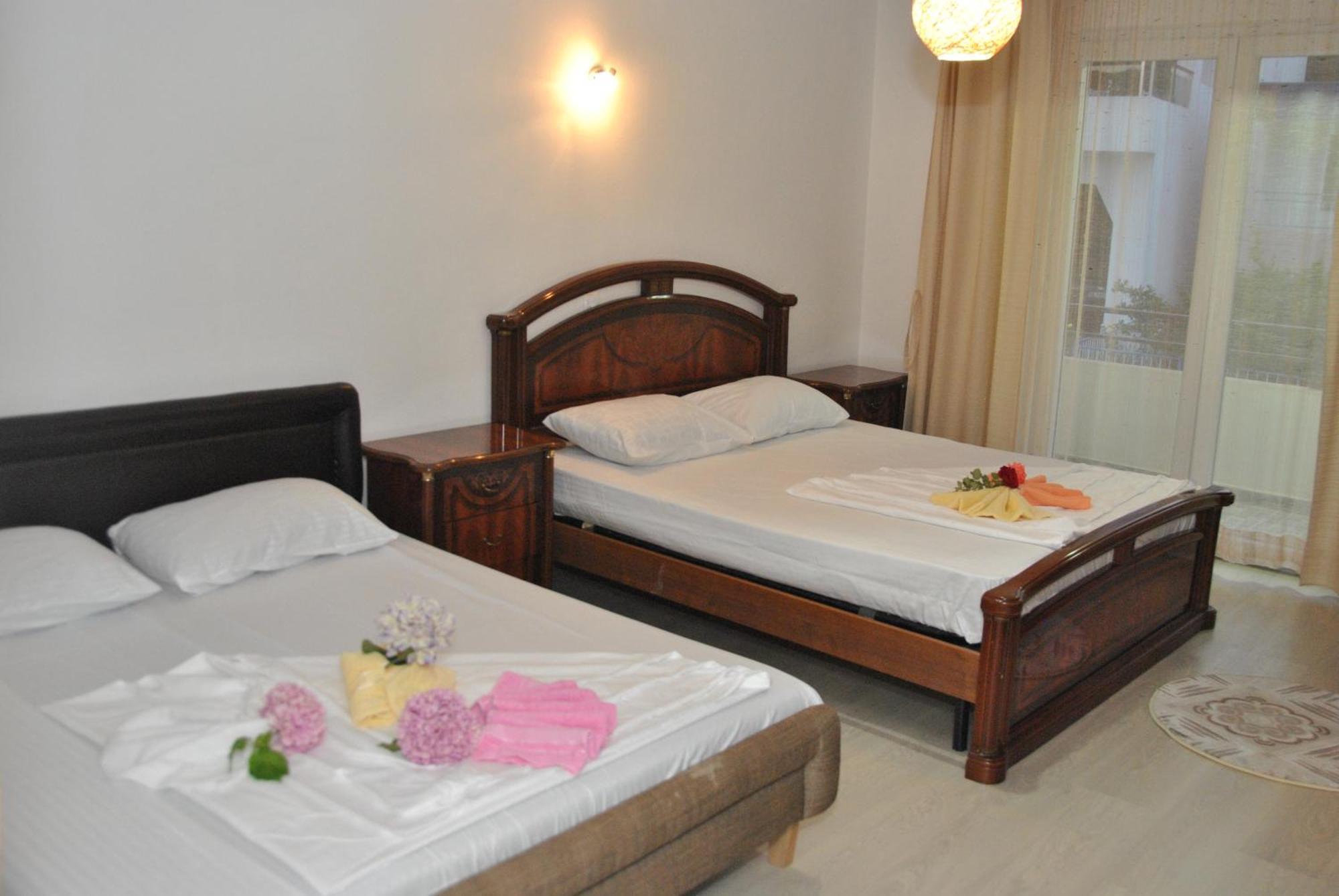 Haamel Apartment Улцин Екстериор снимка