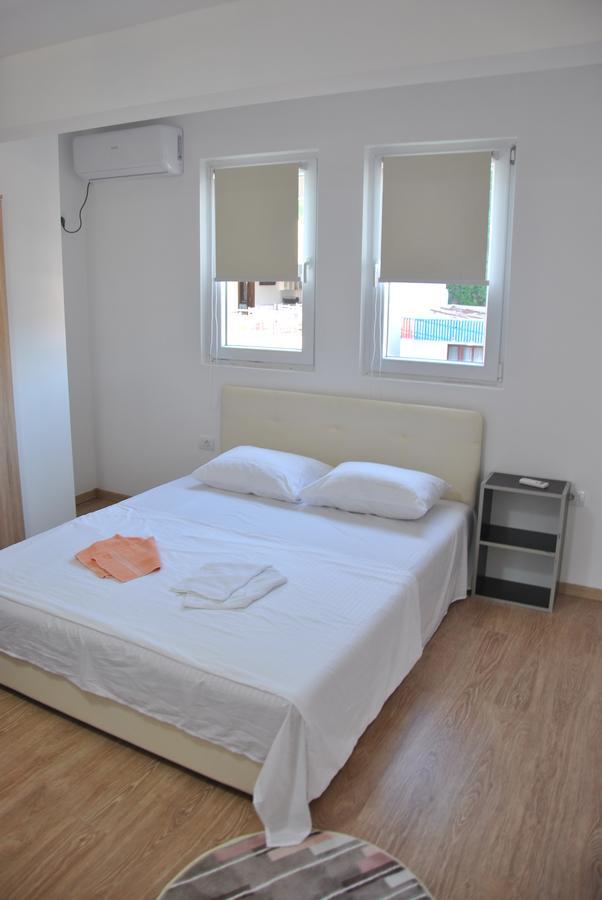 Haamel Apartment Улцин Екстериор снимка