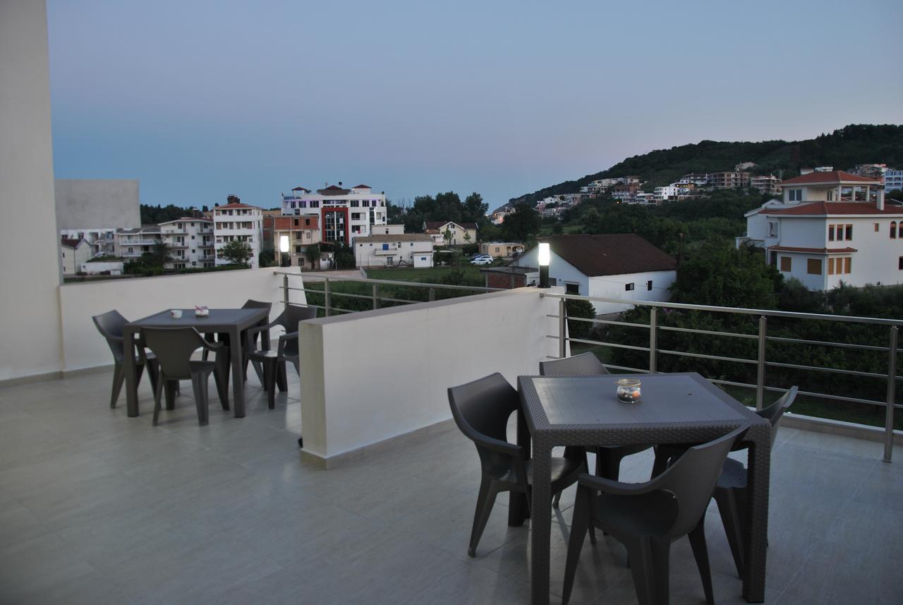 Haamel Apartment Улцин Екстериор снимка